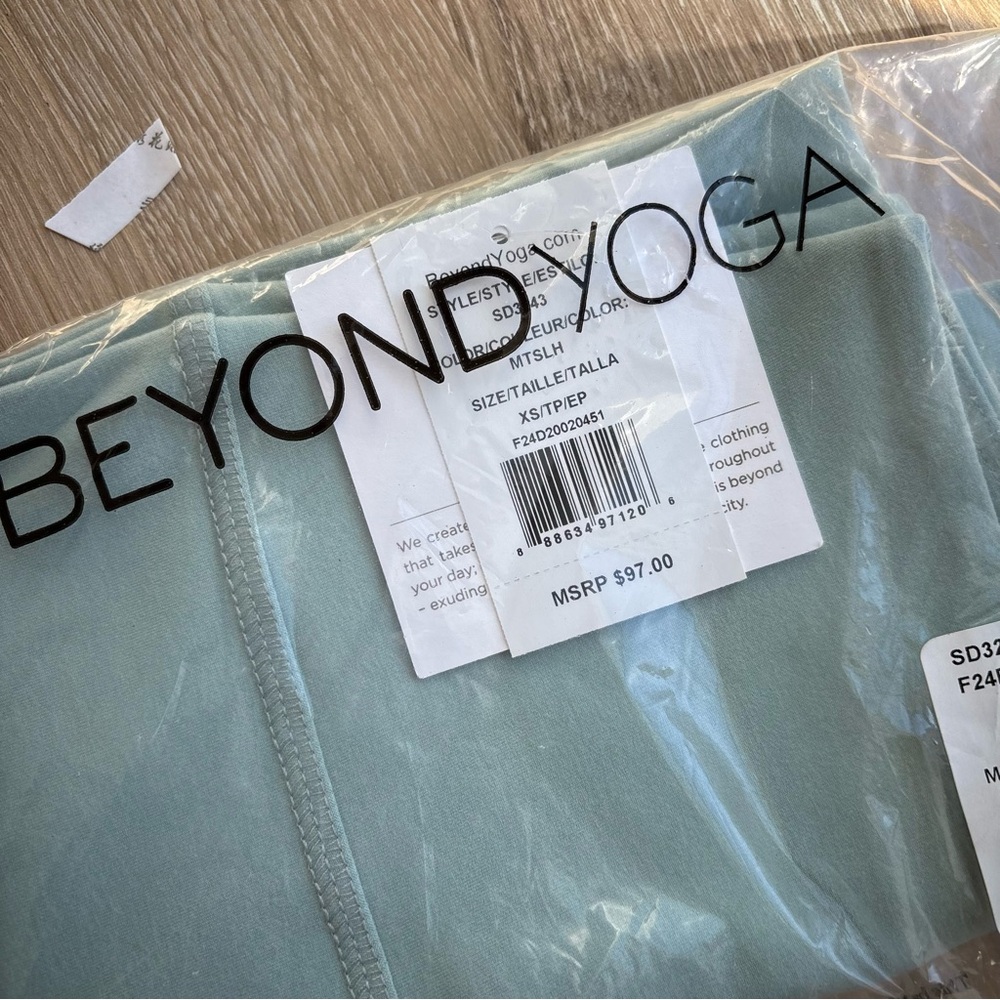 Beyond Yoga Soft Aqua Leggings